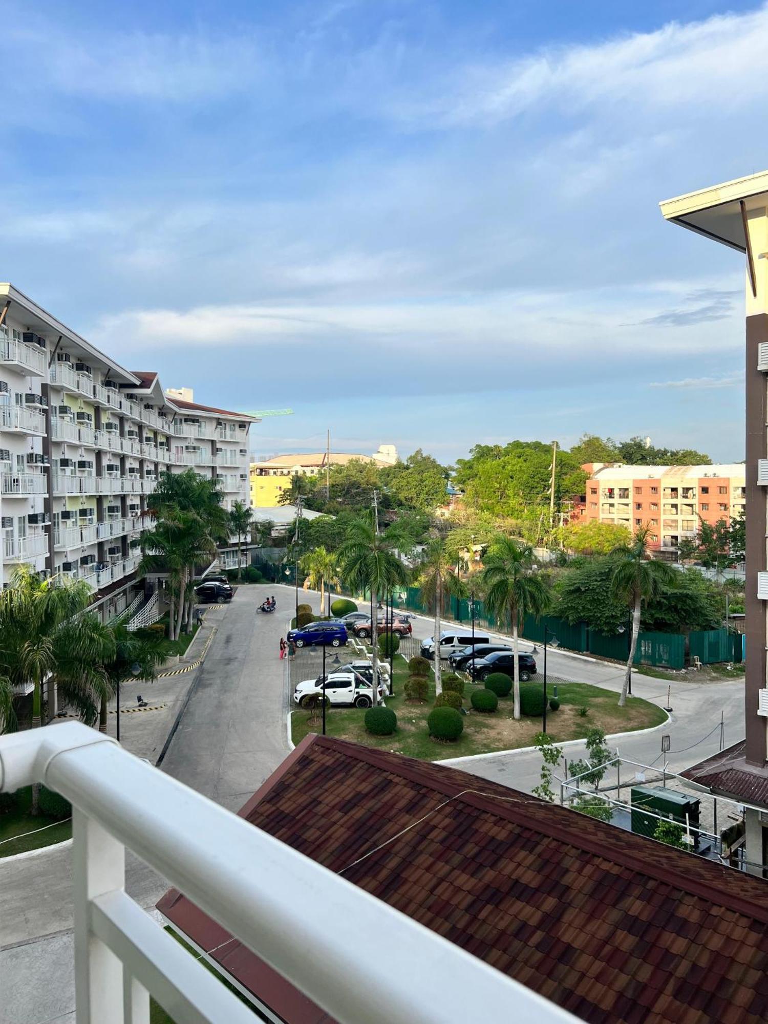 Vp - Amani Grand Resort Residences, 03 Minutes Away From Mactan Airport - Bldg B - Unit 522 Lapu-Lapu City Eksteriør billede